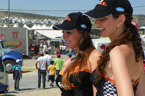 Chicas Fdx 4