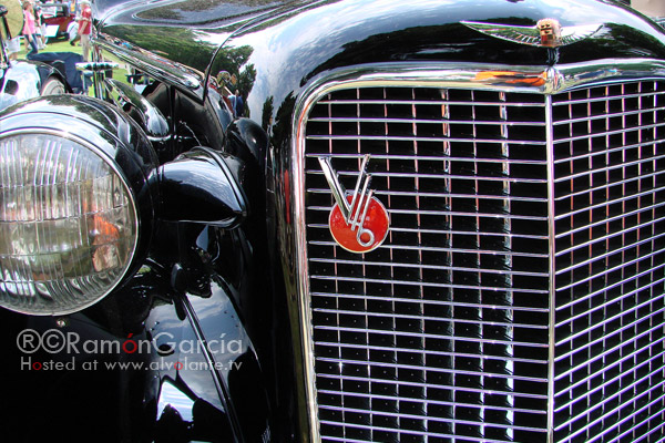 1937 Cadillac Series 90 V16 Imperial Cabriolet by Fleetwood