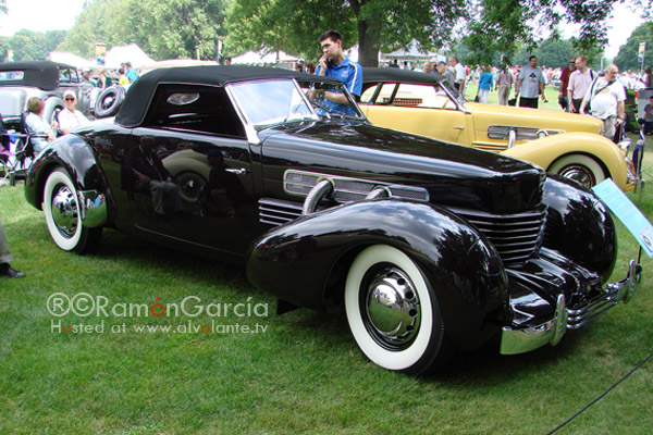 1937 Cord 812SC Cabriolet