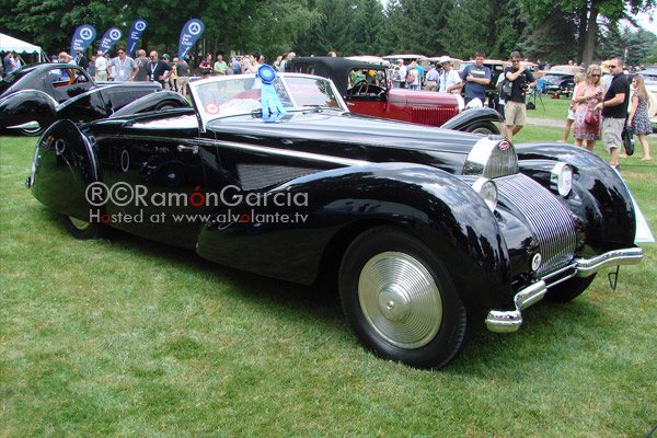 1939 Bugatti T 57C Cabriolet by Vol Ruhrbeck