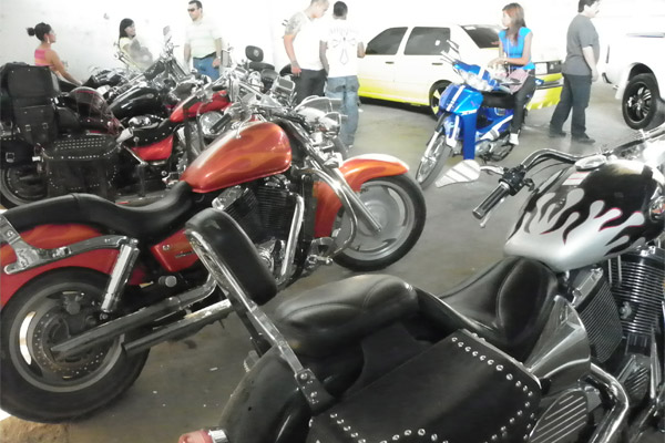 Motos tambi茅n