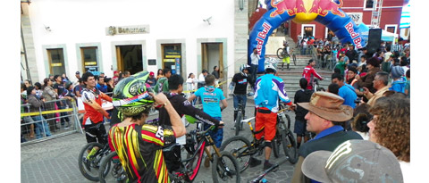 DOWNHILL URBANO GTO 2013